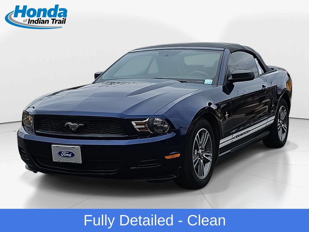 2010 Ford Mustang V6 Premium's photo