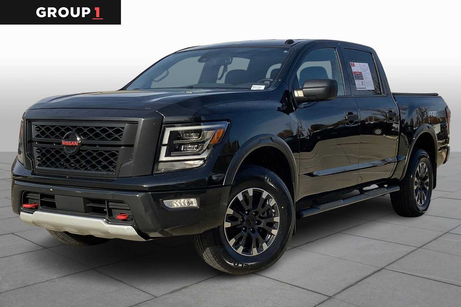 2021 Nissan Titan PRO-4X's photo
