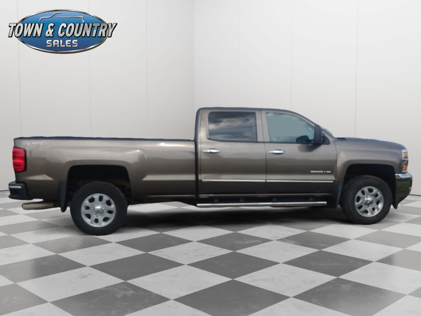 2015 Chevrolet Silverado 3500HD LTZ photo 6