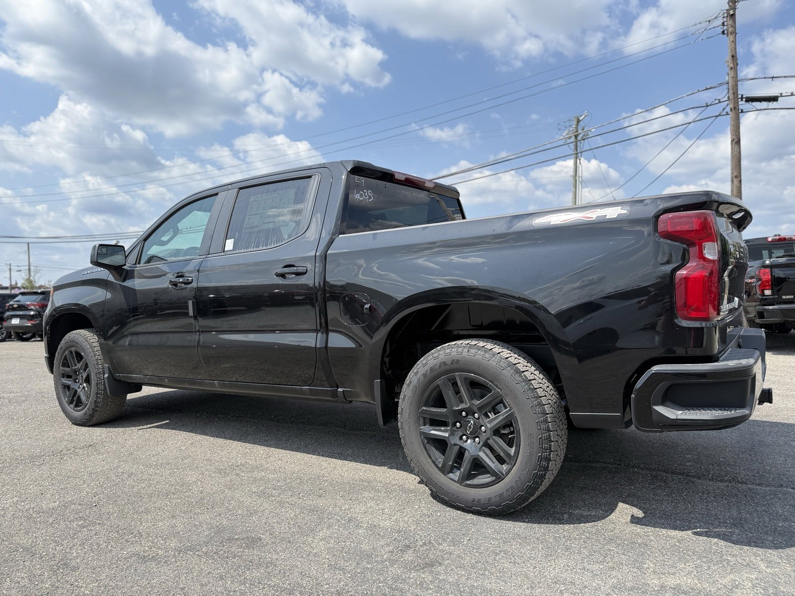 2026 Chevrolet Silverado 1500 RST photo 4