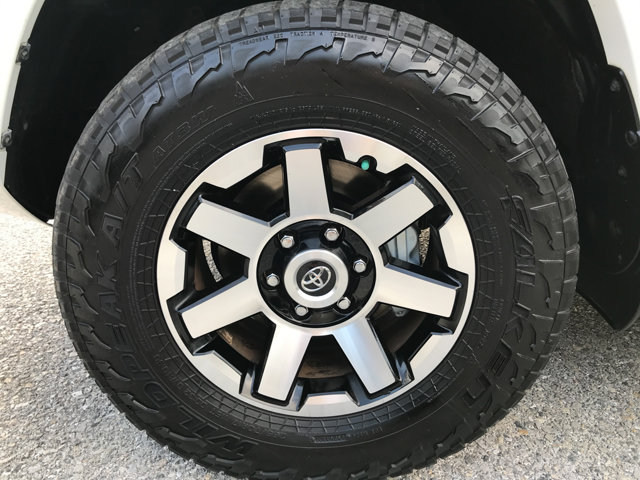 2020 Toyota 4Runner TRD 4WD Sport photo 4