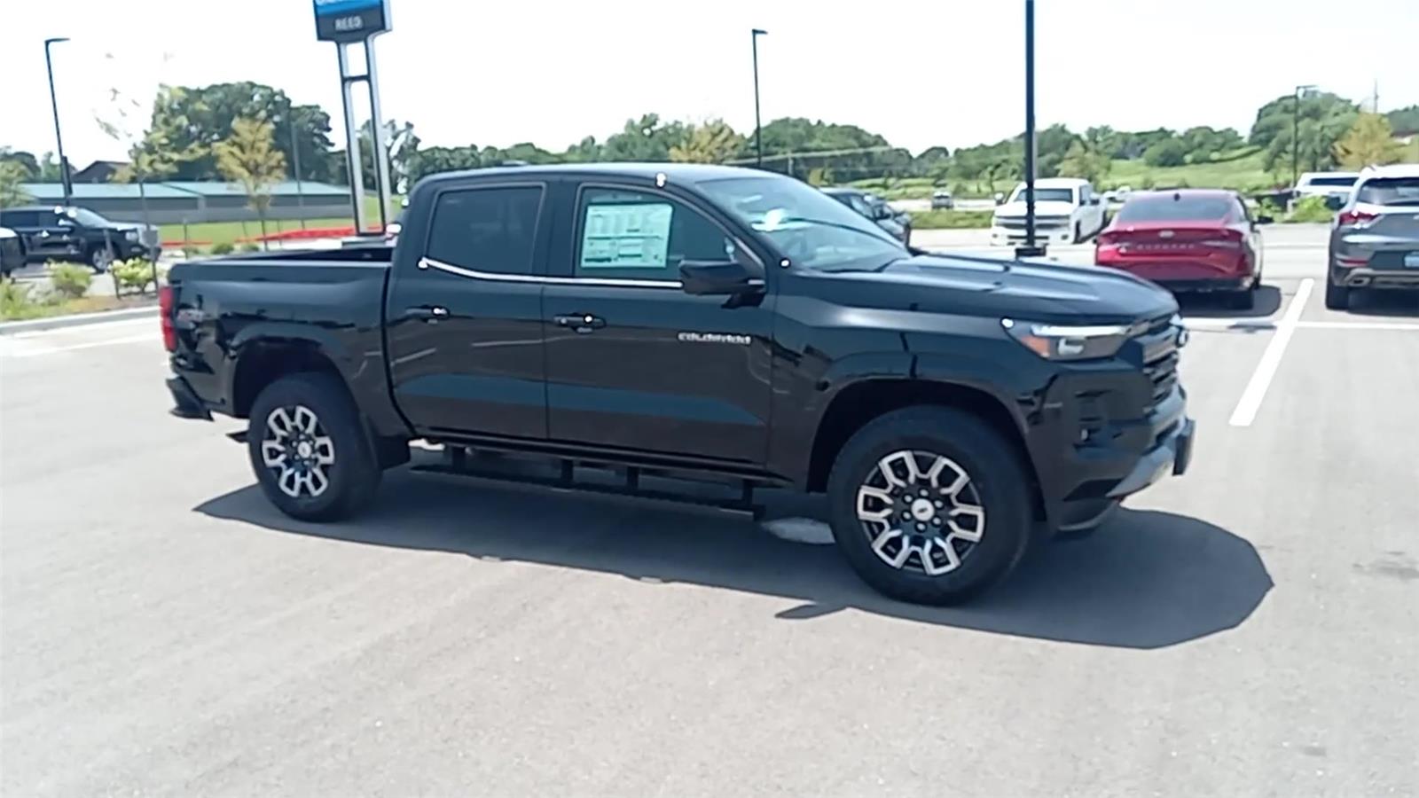 2026 Chevrolet Colorado Z71 photo 2