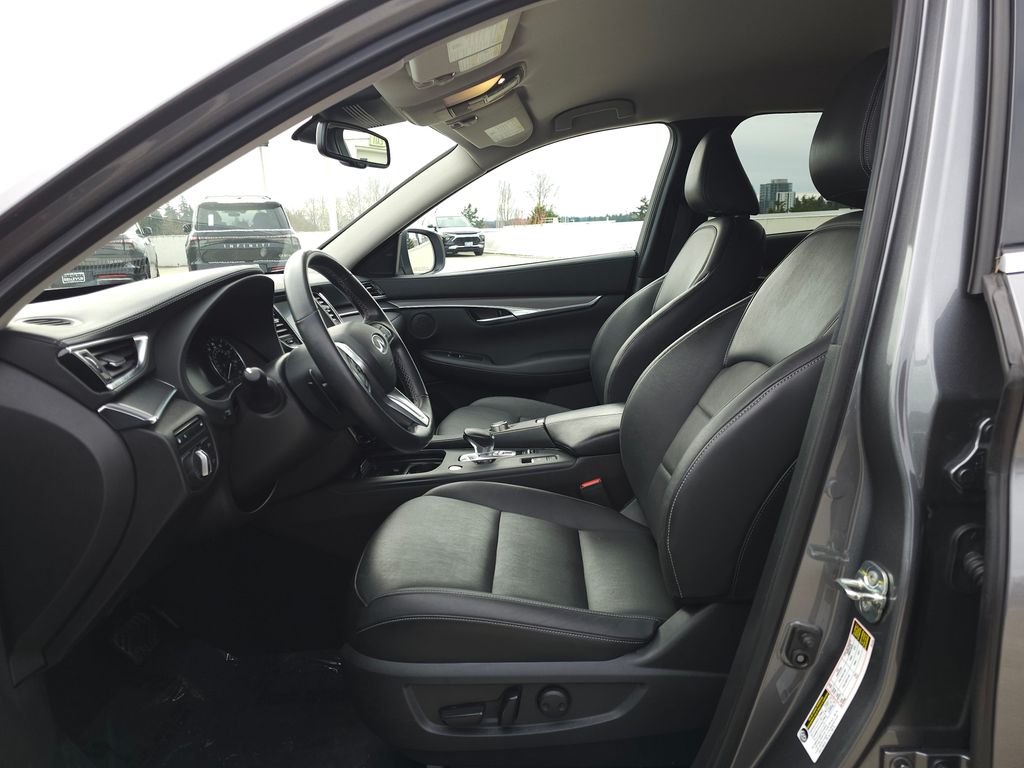 2022 Infiniti QX50 PURE photo 16