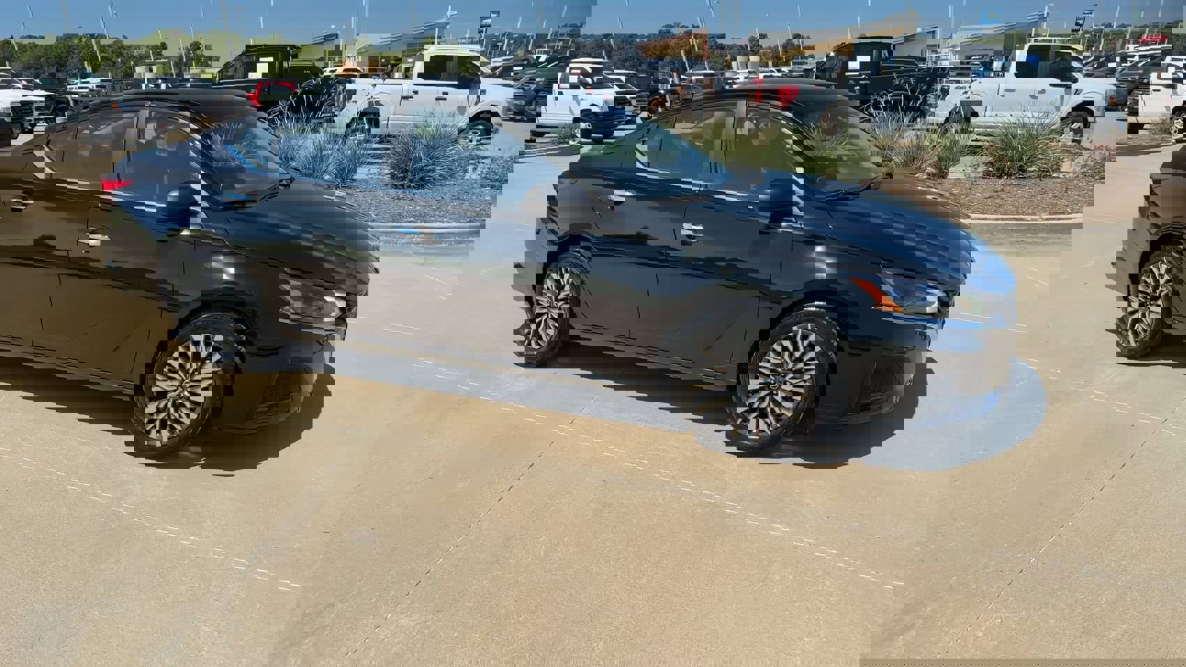 2024 Nissan Altima 2.5 SV photo 9