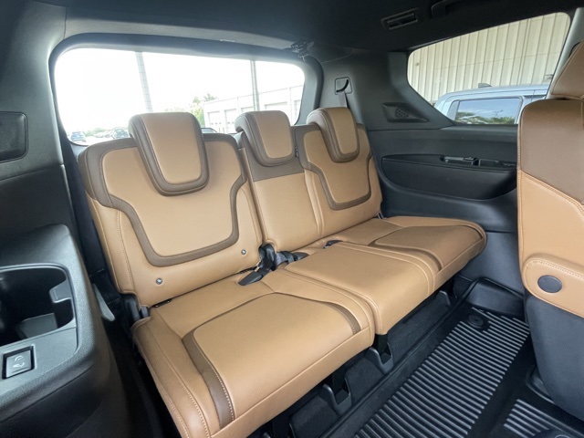 2026 Nissan Armada SL photo 8