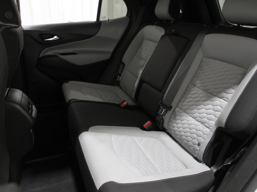 2021 Chevrolet Equinox LS photo 18