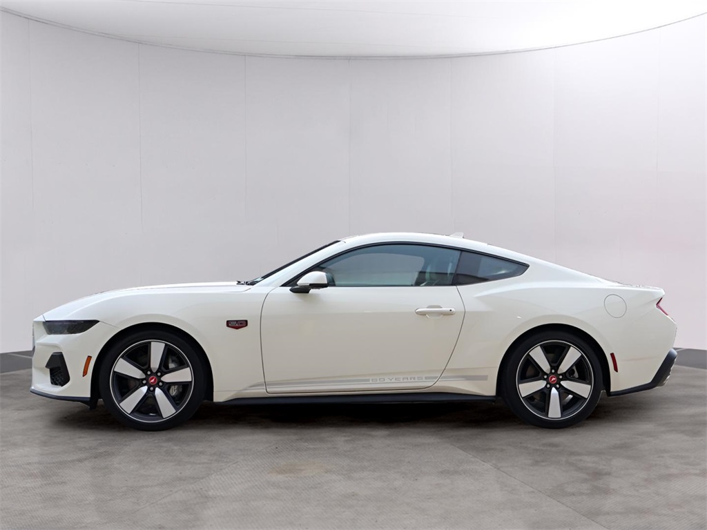 2025 Ford Mustang GT Premium photo 4