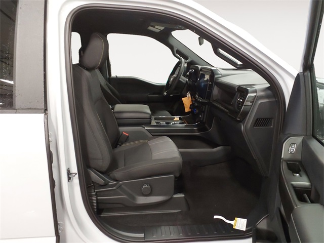2025 Ford F-150 STX photo 15