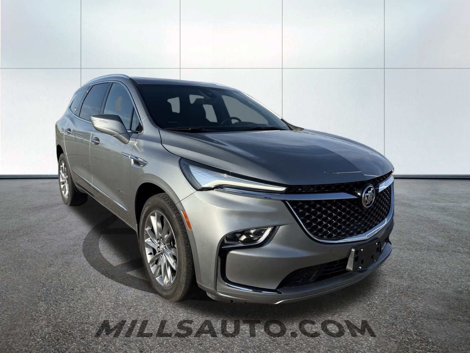 2023 Buick Enclave Avenir photo 3