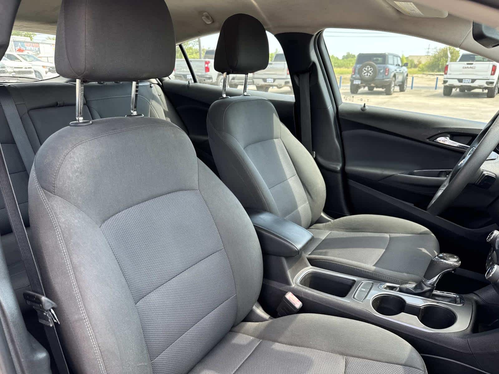 2018 Chevrolet Cruze LT photo 25