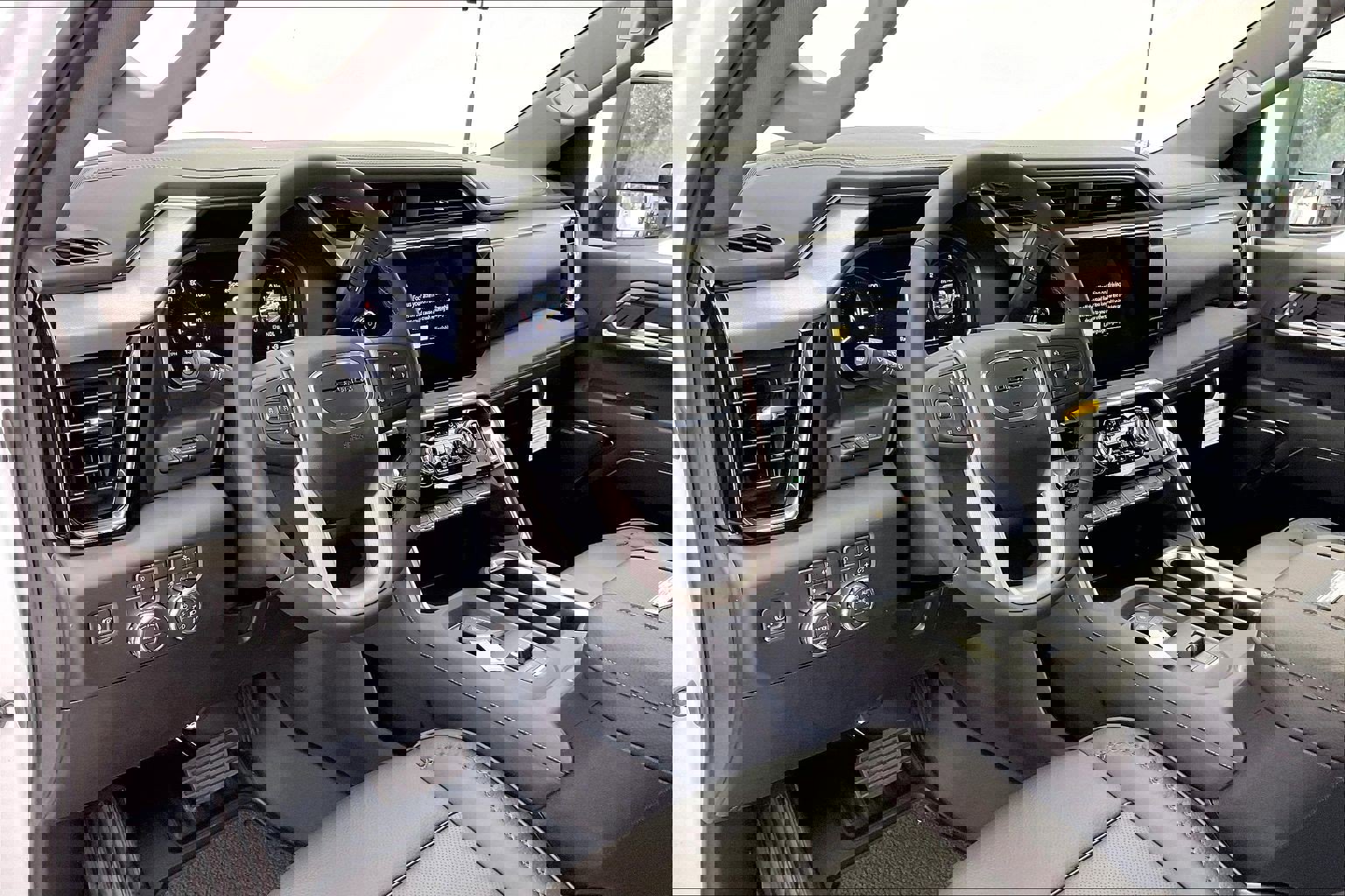 2026 Gmc Sierra 3500 HD Denali photo 4