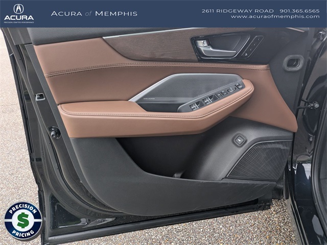 2025 Acura MDX SH-AWD Advance photo 19