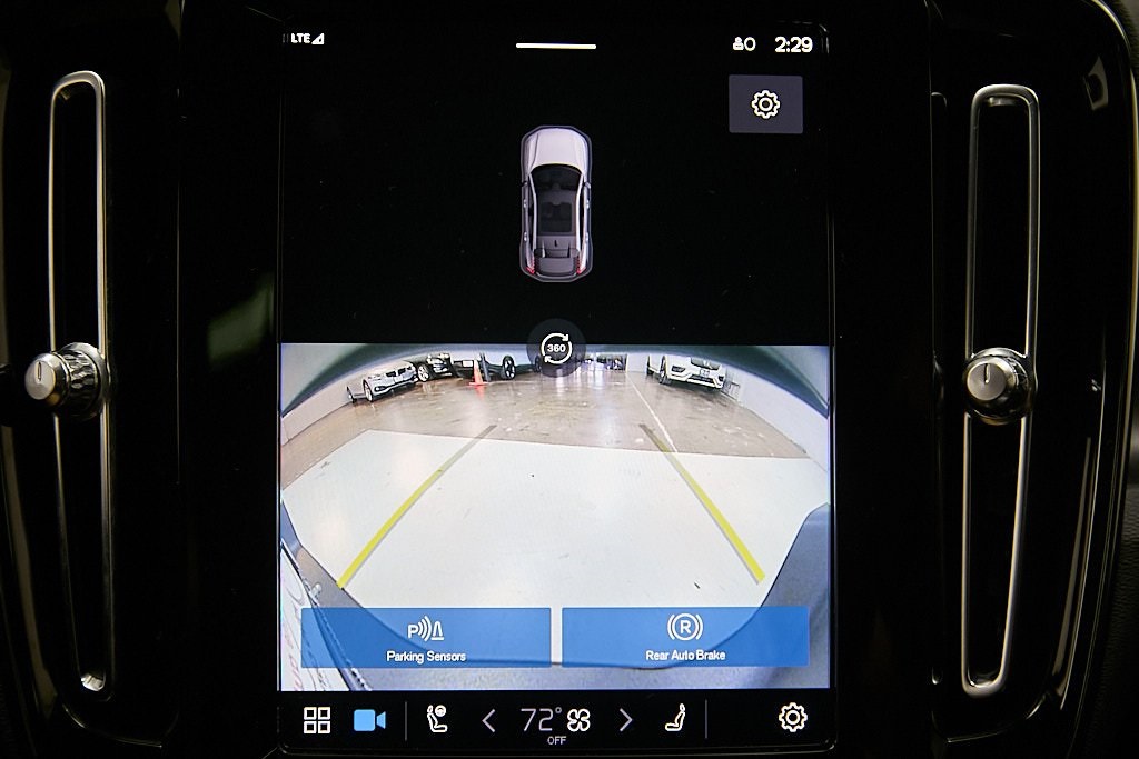 2023 VOLVO C40 - Image 25