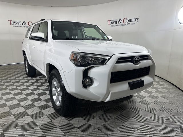 2020 Toyota 4Runner Limited photo 3