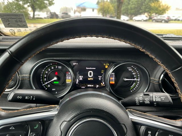 2022 Jeep Wrangler Unlimited Sahara High Altitude 4xe photo 22