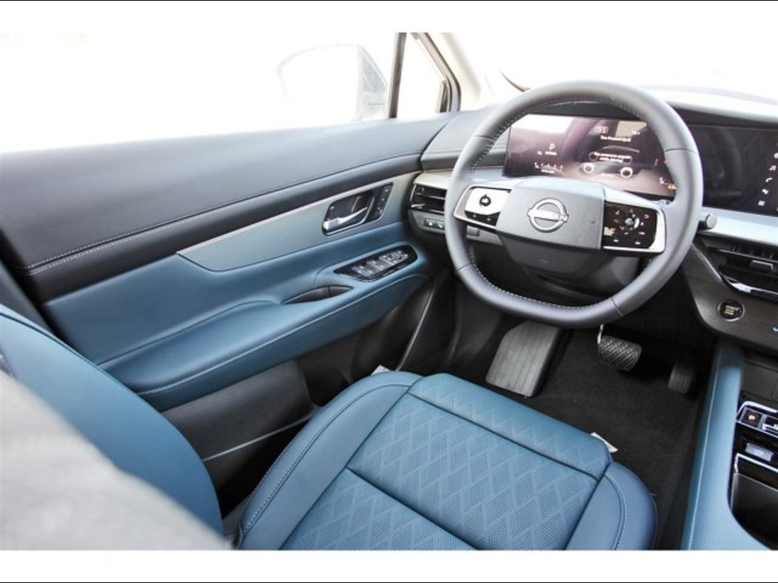 2026 Nissan Murano Platinum Black at Robbins Nissan