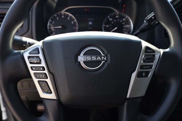 2023 Nissan Titan SV photo 22