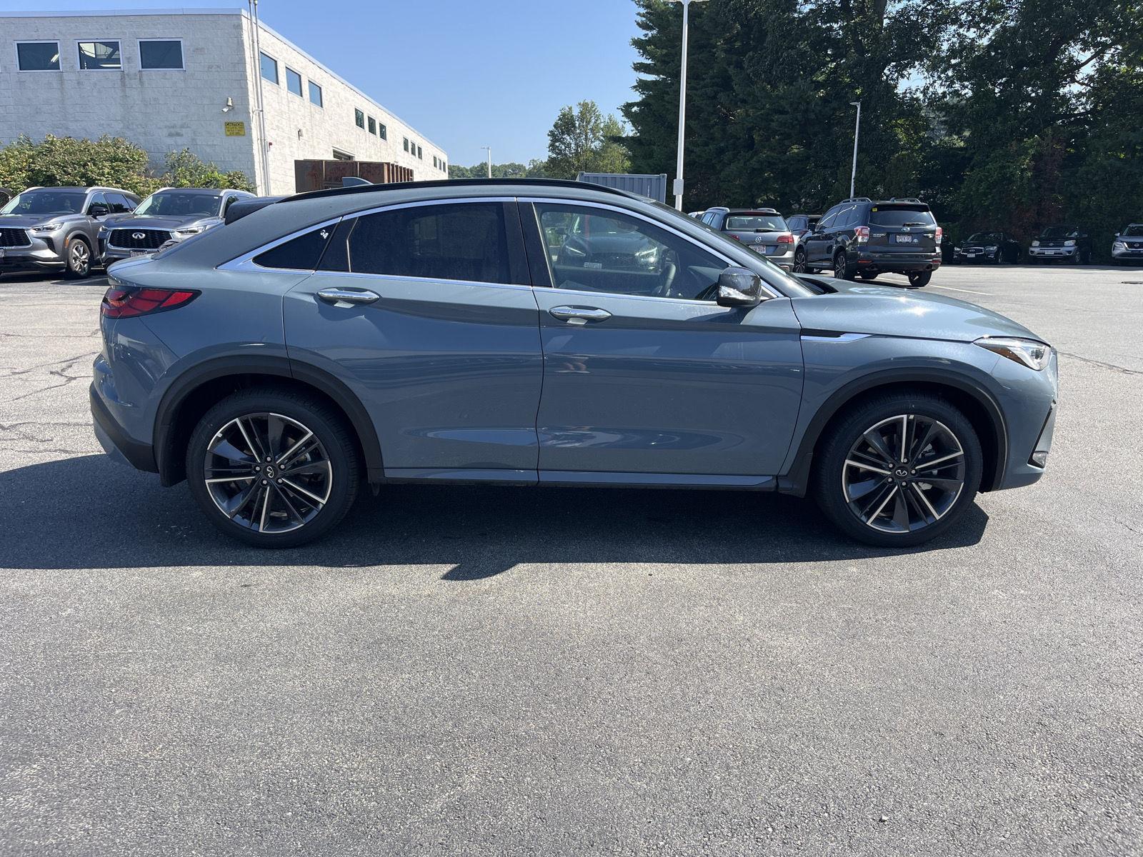2025 Infiniti QX55 Luxe photo 2