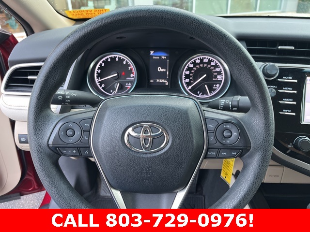 2018 Toyota Camry LE photo 17