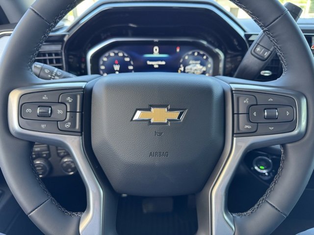 2025 Chevrolet Silverado 1500 LT photo 23