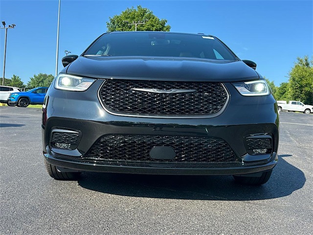 2026 Chrysler Pacifica Limited photo 25
