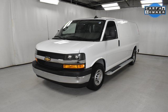 2024 Chevrolet Express Cargo Van 2500 photo 2