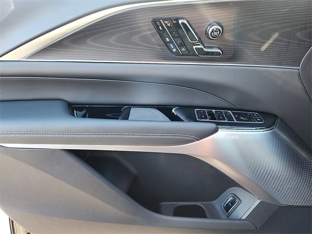 2026 Cadillac Lyriq photo 4