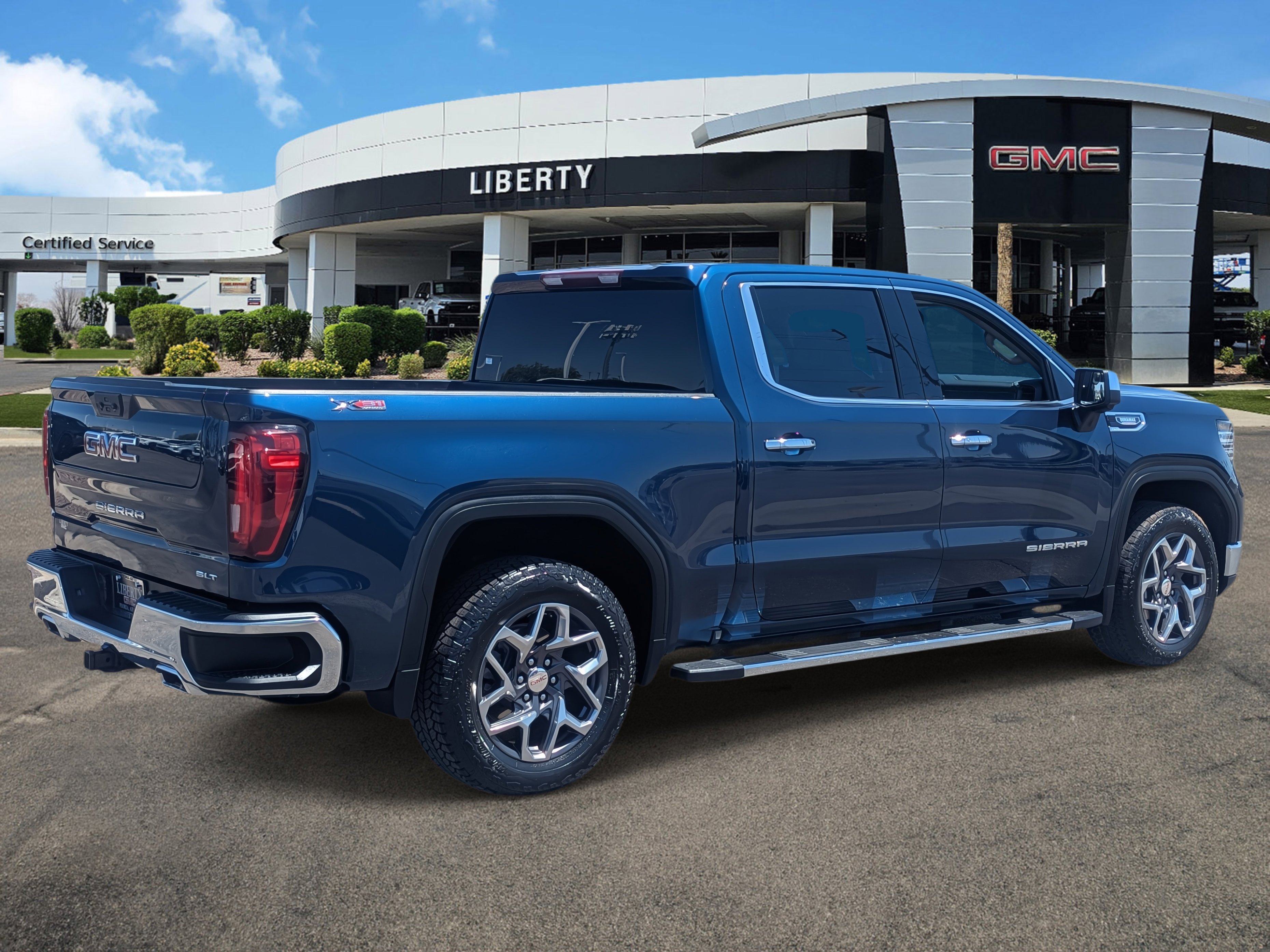2023 Gmc Sierra 1500 SLT photo 3