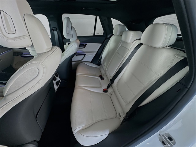 2026 Mercedes Benz GLC 300 4MATIC photo 25