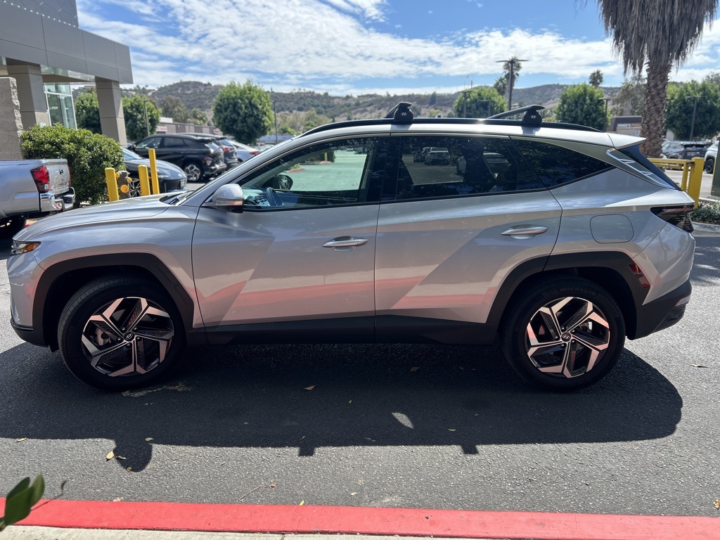 2022 Hyundai Tucson Limited photo 2