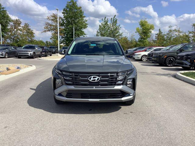 2026 Hyundai Tucson SE photo 2