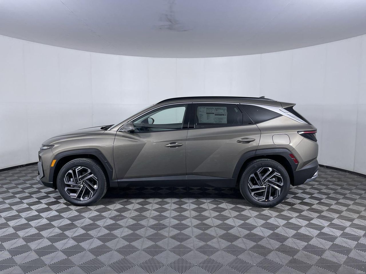 2025 Hyundai Tucson Limited photo 7