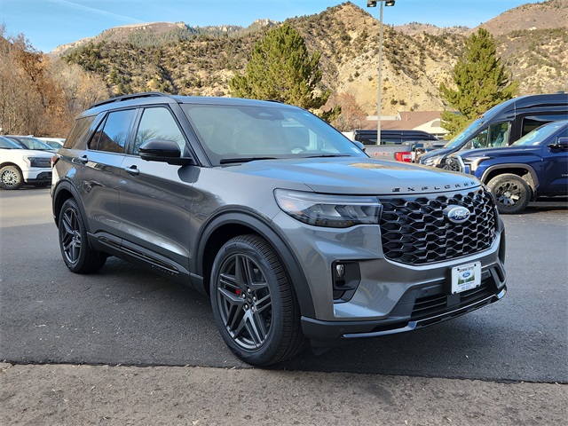 2026 Ford Explorer ST's photo