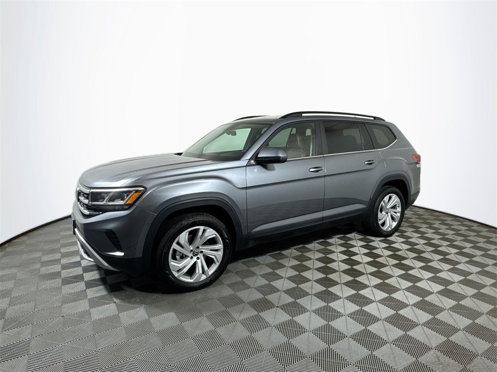 2022 Volkswagen Atlas V6 SE Technology photo 2