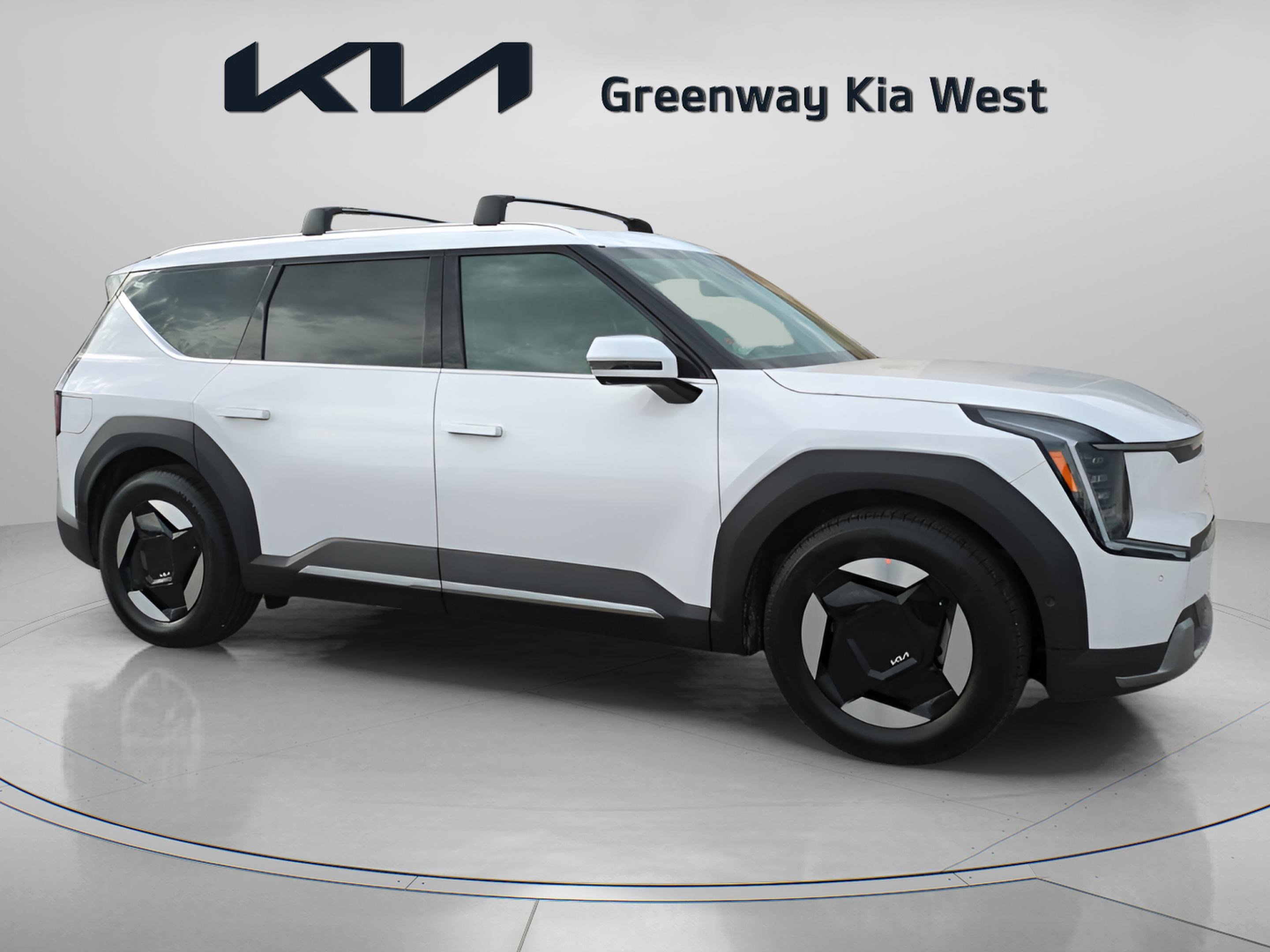 2026 Kia EV9 Wind's photo