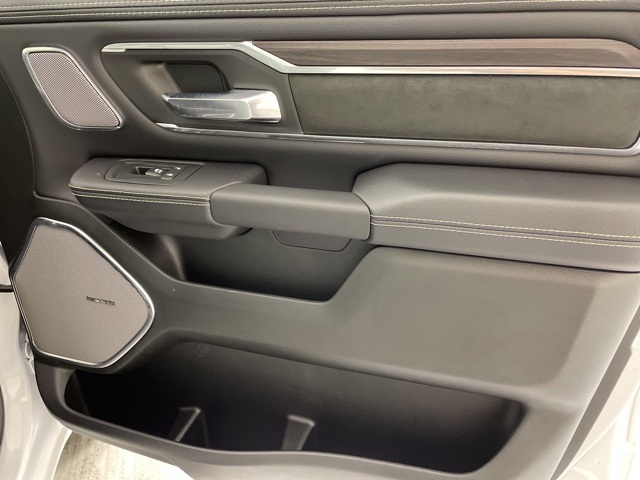 2026 Ram 1500 Laramie photo 43