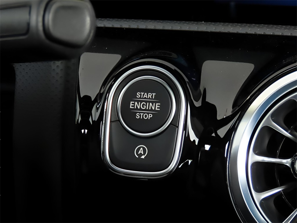 2025 Mercedes Benz CLA 250 4MATIC photo 32