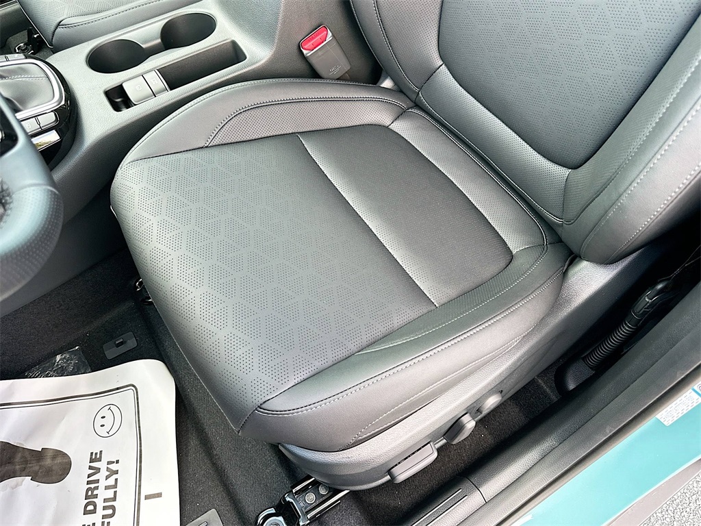 2026 Kia Seltos SX photo 20