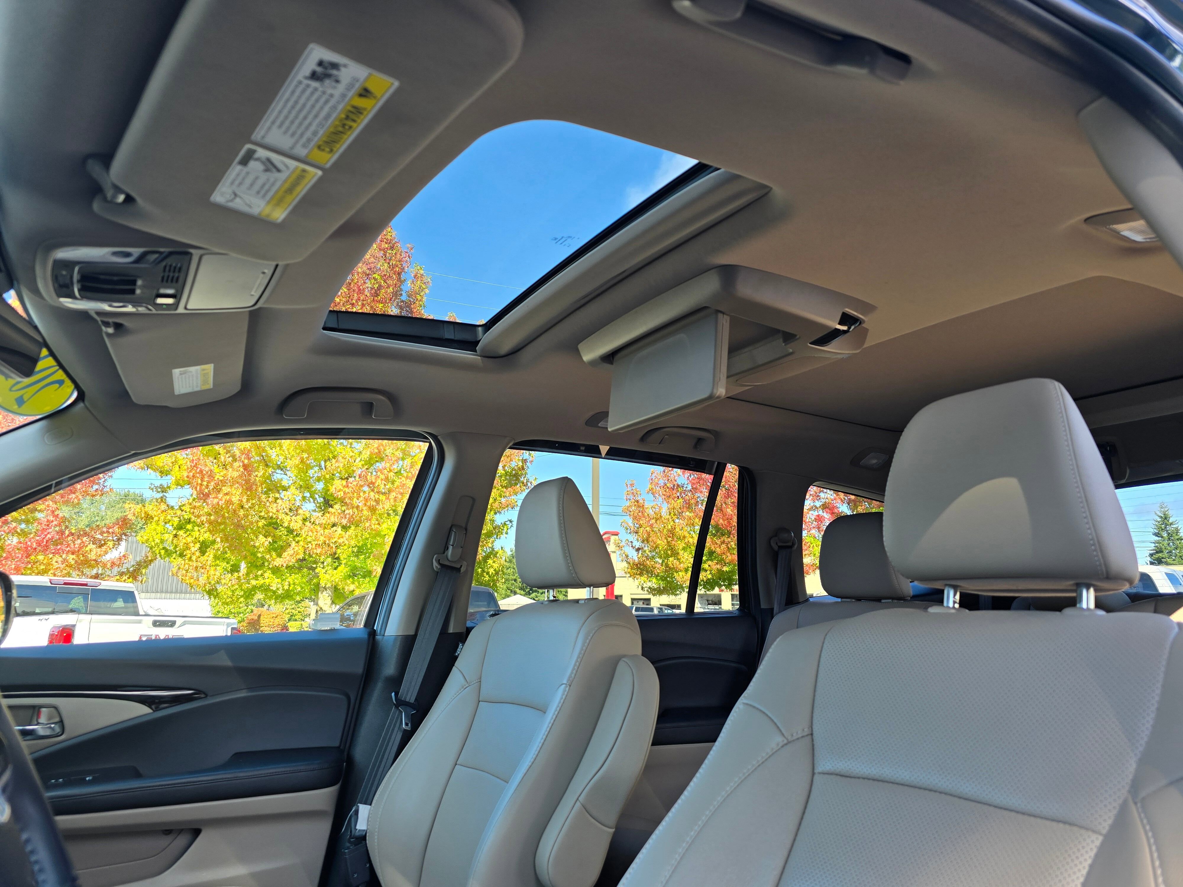 2019 Honda Pilot Elite photo 4