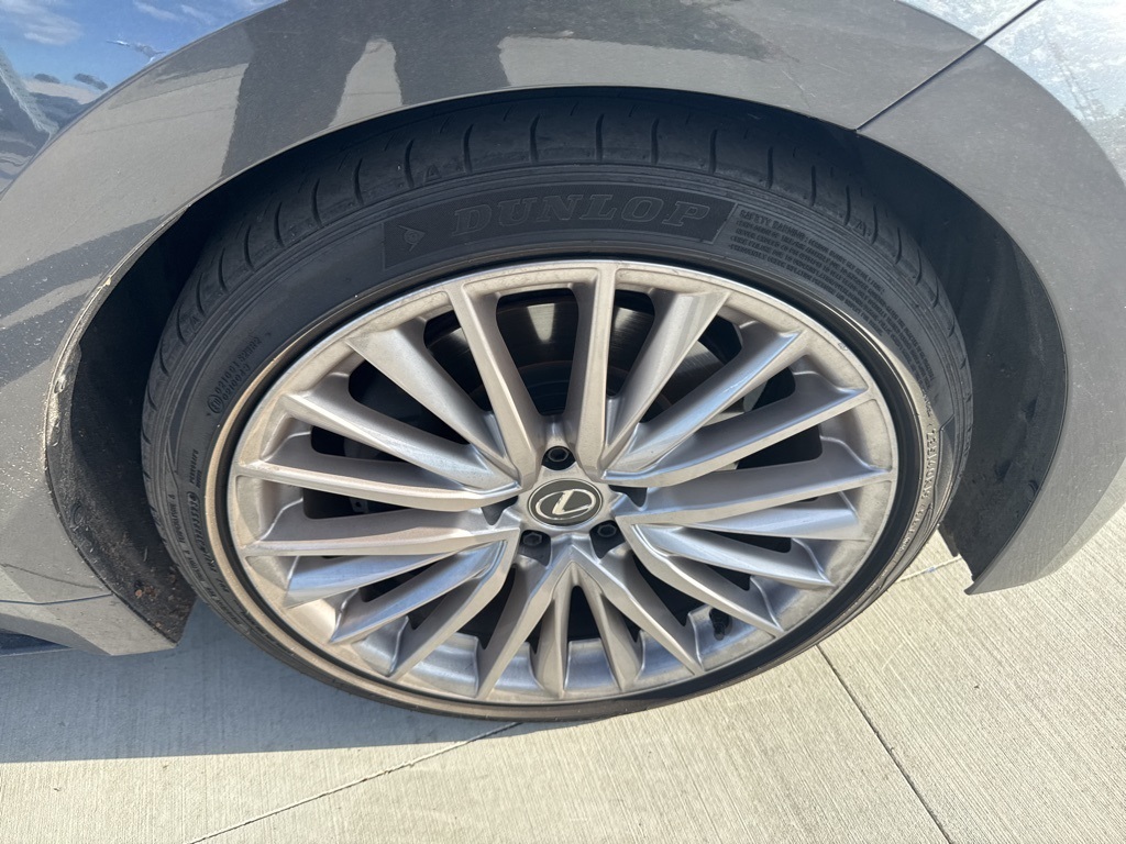 2024 Lexus IS 300 photo 29