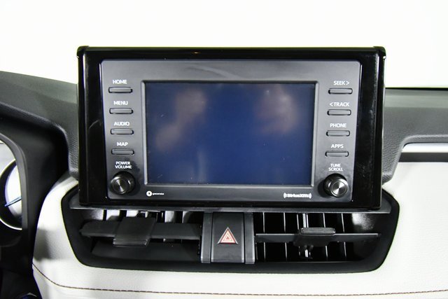 2021 Toyota RAV4 Hybrid XLE photo 3