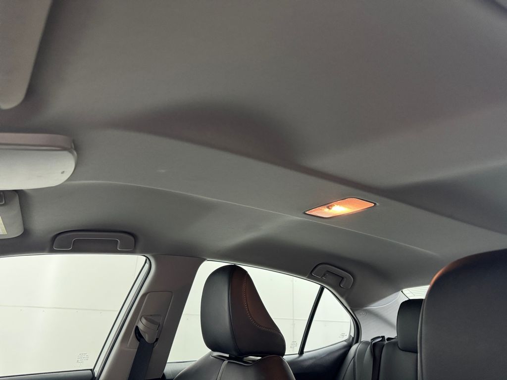 2023 Toyota Camry SE photo 24