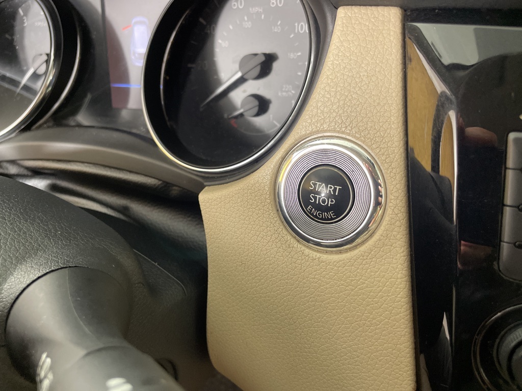 2020 Nissan Rogue SV photo 20