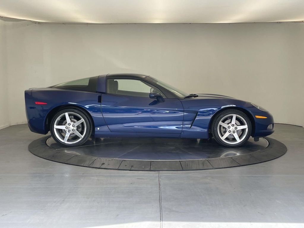 2006 Chevrolet Corvette Base photo 8