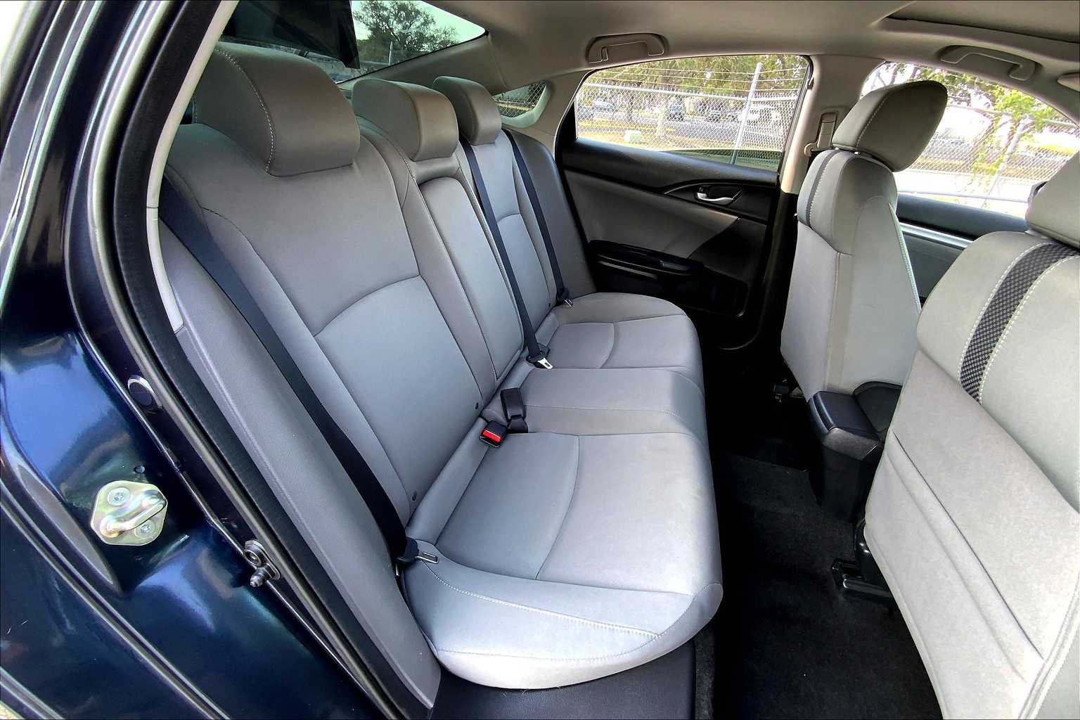 2020 Honda Civic EX photo 18