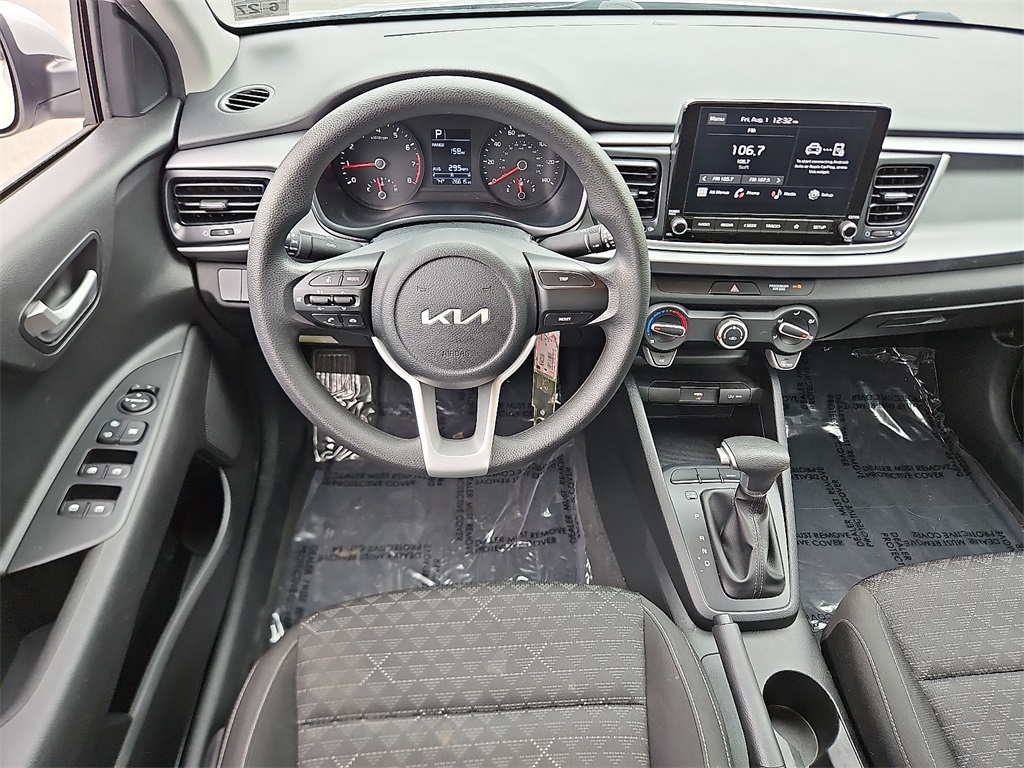 2022 Kia Rio LX photo 11