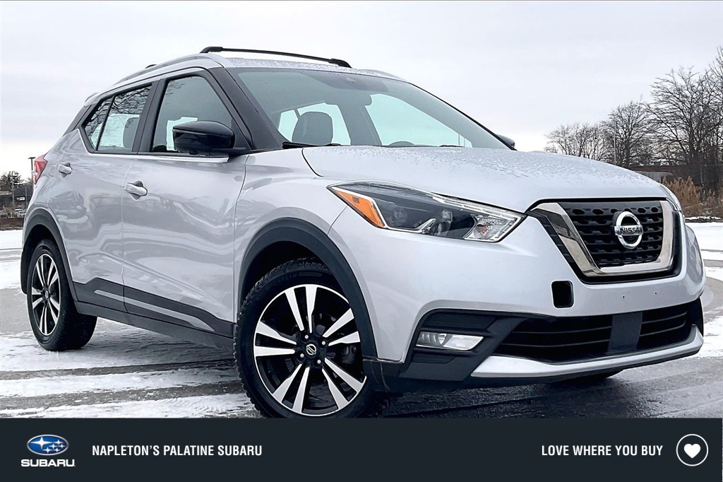 2020 Nissan Kicks SR's photo