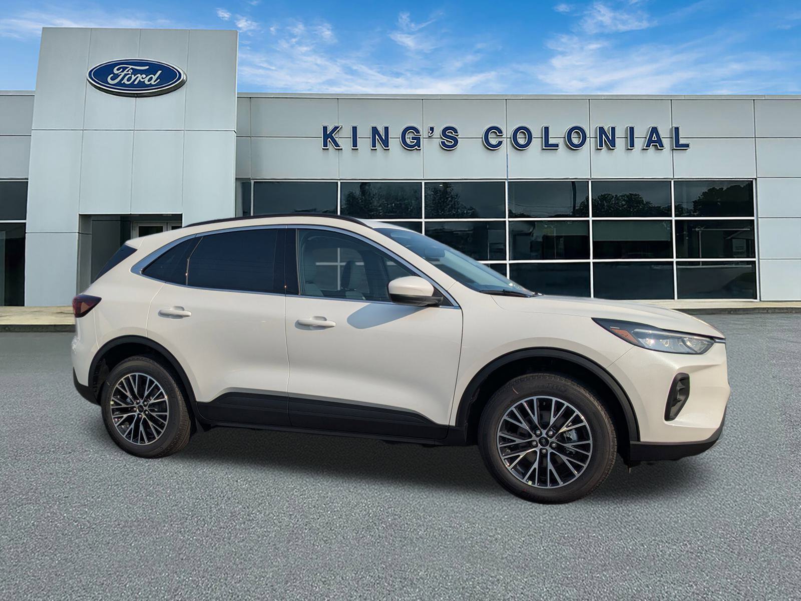 2025 Ford Escape PHEV's photo