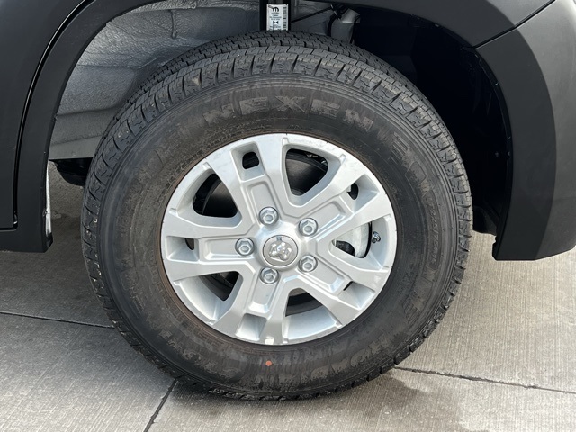 2025 Ram ProMaster 1500 High Roof Cargo Van photo 3