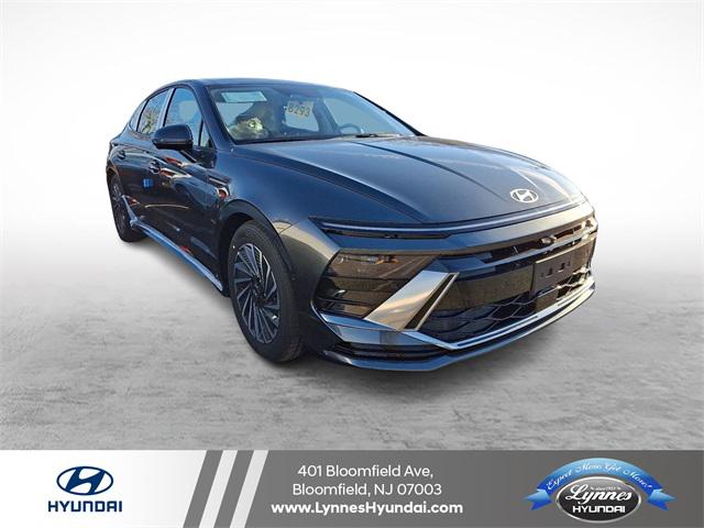 2026 Hyundai Sonata Hybrid Limited's photo